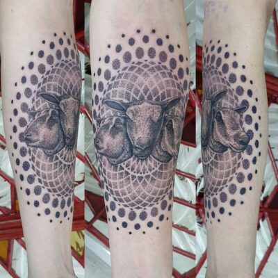 Izhar Rott Tattoo, sheep tattoo, sacred geometry, realistic tattoo